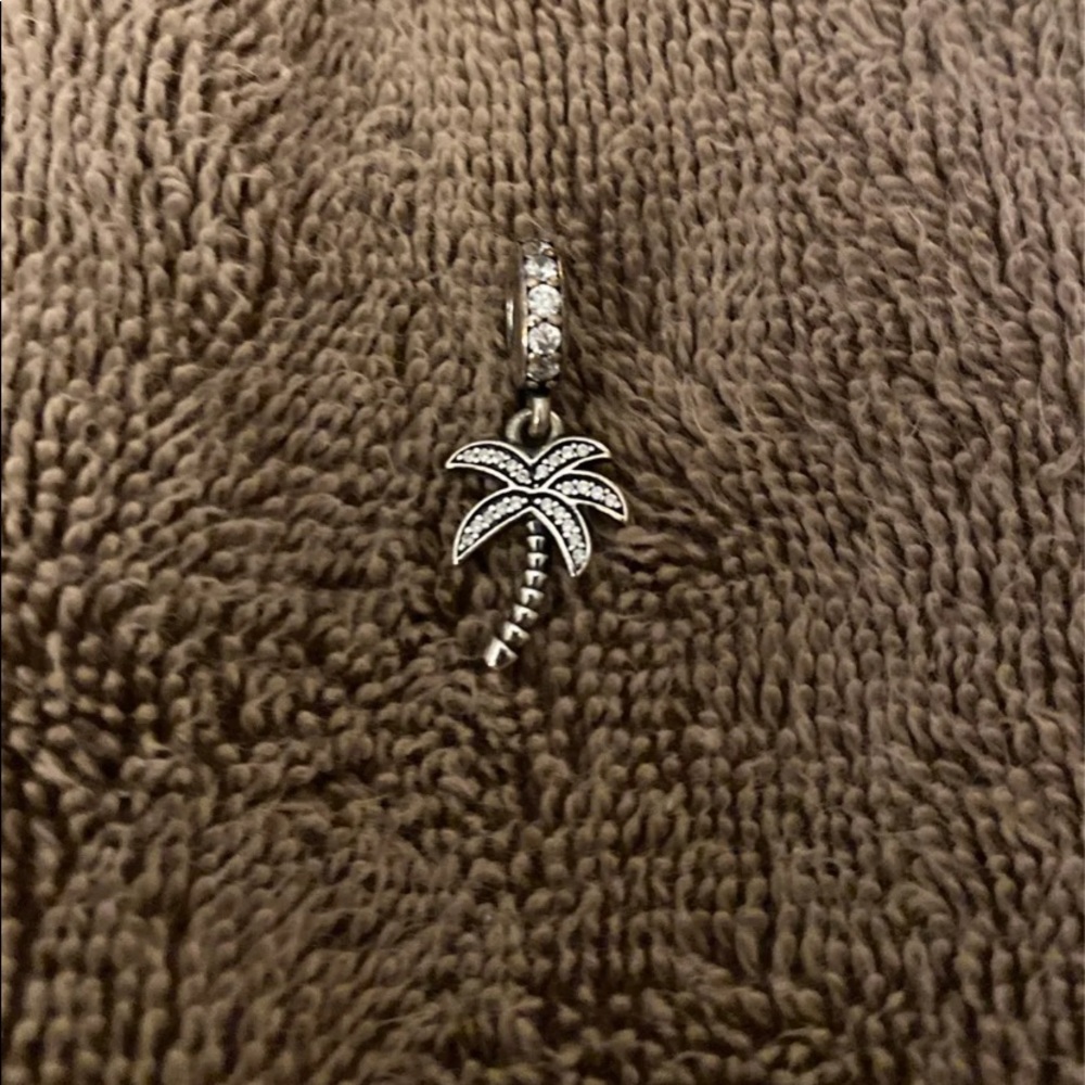 Pandora palm tree charm